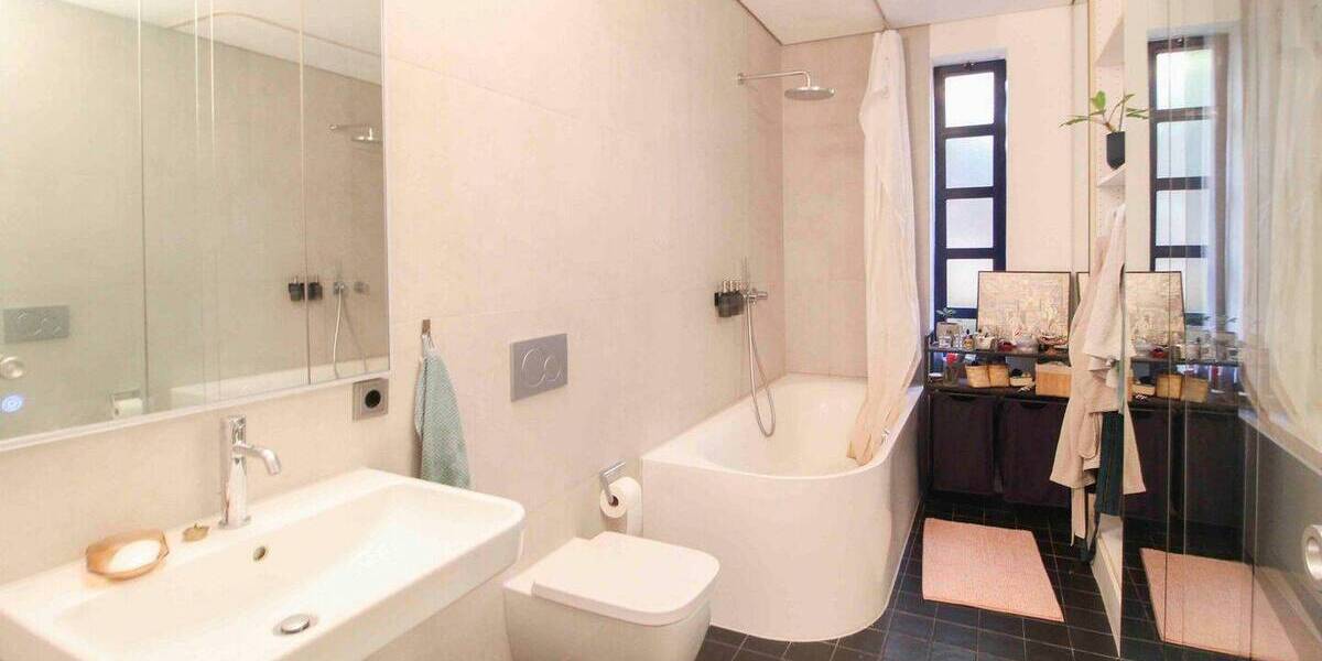 Etagenwohnung Stuttgart Mitte - 2 Zimmer, 90 m&sup2;, 499.000&euro; | Angebot:26016571