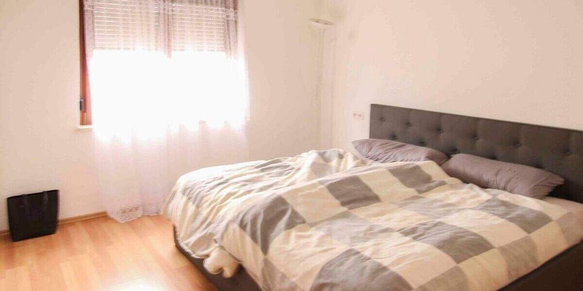 Mehrfamilienhaus, Wohnhaus Reutlingen Nordstadt - 7 Zimmer, 192 m&sup2;, 620.000&euro; | Angebot:25929003