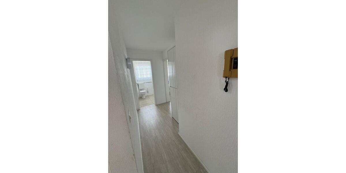 Etagenwohnung Ofterdingen - 4 Zimmer, 100 m&sup2;, 1.300&euro; | Angebot:25963170
