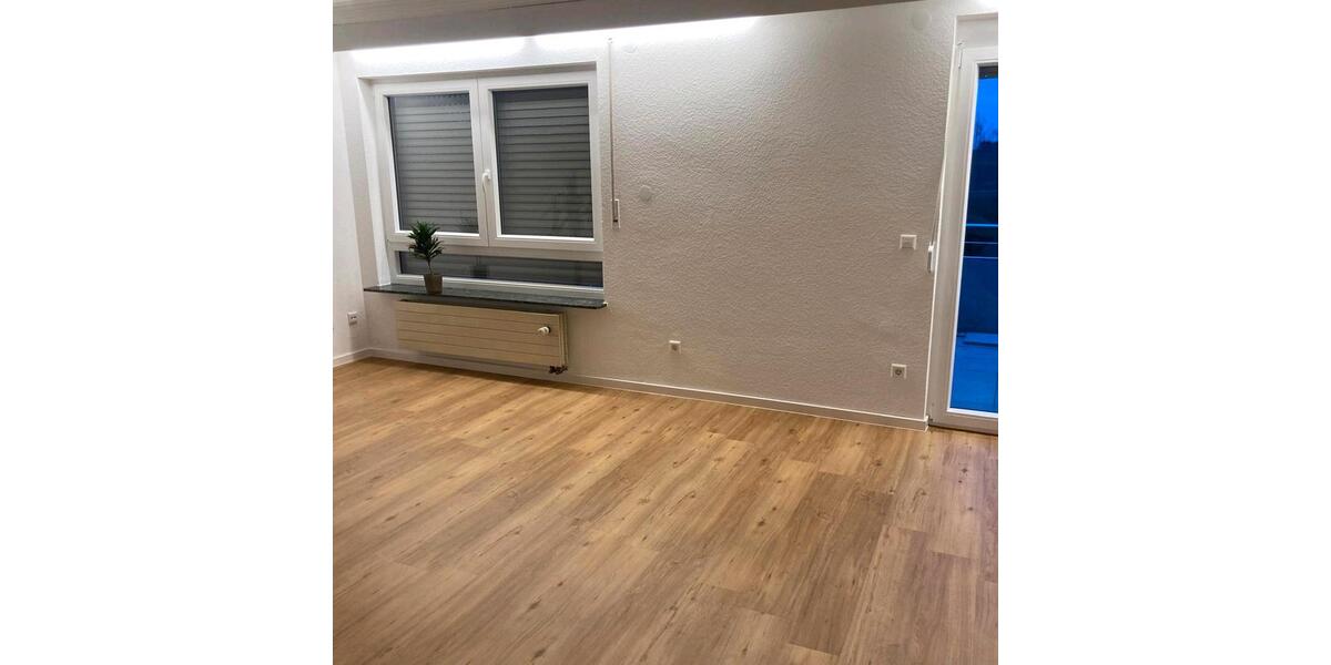 Etagenwohnung Herrenberg - 2.5 Zimmer, 75 m&sup2;, 1.100&euro; | Angebot:25639869