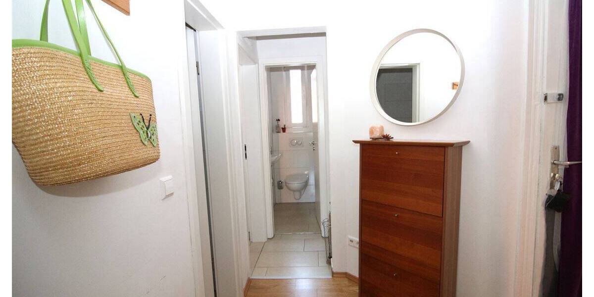 Etagenwohnung Stuttgart Süd - 3 Zimmer, 60 m&sup2;, 330.000&euro; | Angebot:25678496