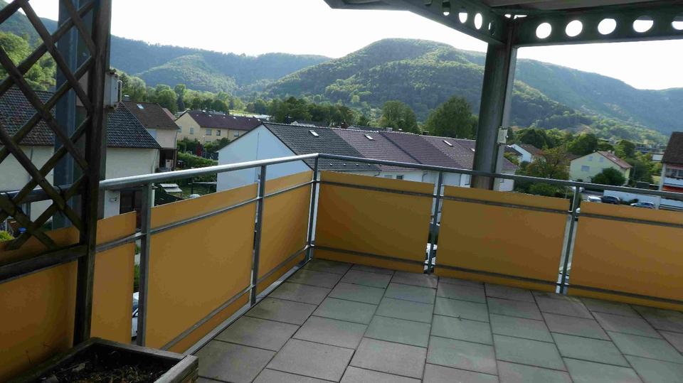 Etagenwohnung Bad Urach - 4.5 Zimmer, 126 m&sup2;, 307.000&euro; | Angebot:27206834