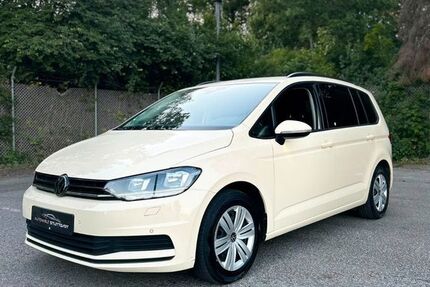VW Touran 232.500 km 12.690 &euro; Stuttgart 70469