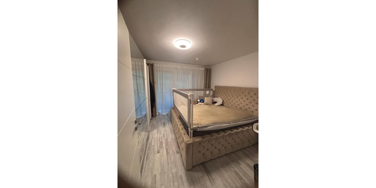 Erdgeschoßwohnung Pfullingen - 4.5 Zimmer, 98 m&sup2;, 375.000&euro; | Angebot:26427753