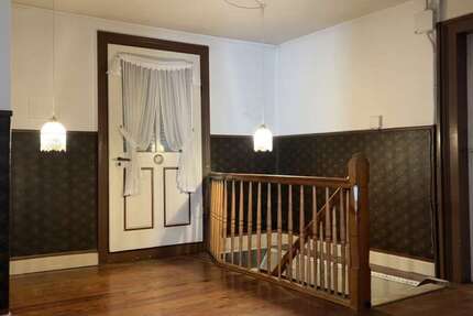 Haus Reutlingen - 6 Zimmer, 154 m&sup2;, 260.000&euro; | Angebot:25934494