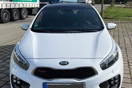 Kia ceed / Ceed 93.000 km 14.200 &euro; Filderstadt 70794