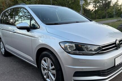 VW Touran 161.892 km 15.999 &euro; Stuttgart 70469