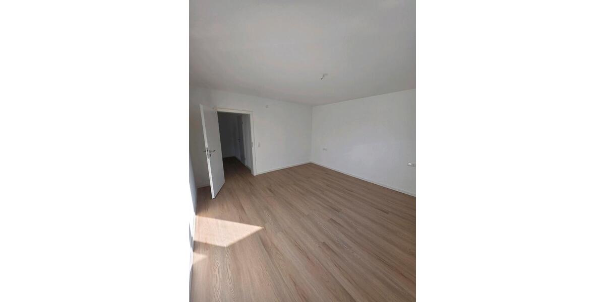 Etagenwohnung Nagold - 4.5 Zimmer, 145 m&sup2;, 1.330&euro; | Angebot:26032211