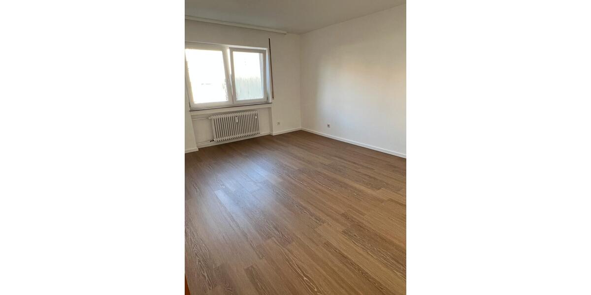 Erdgeschoßwohnung Stuttgart Stuttgart-West - 3 Zimmer, 77 m&sup2;, 1.400&euro; | Angebot:25408335