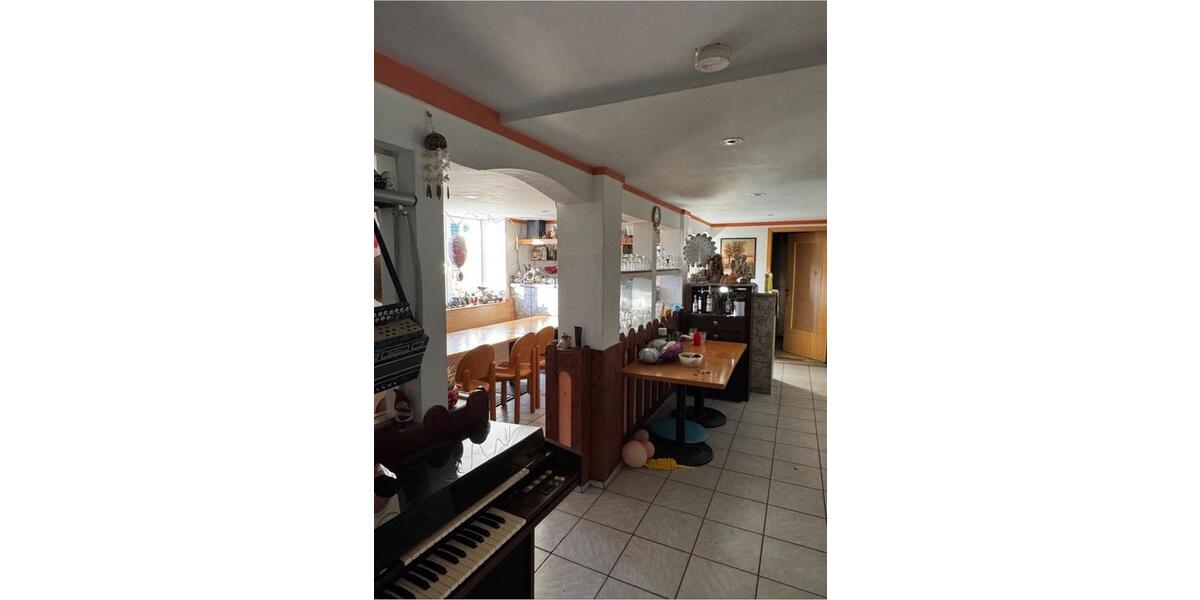 Einfamilienhaus Herrenberg - 7 Zimmer, 131 m&sup2;, 325.000&euro; | Angebot:25088886