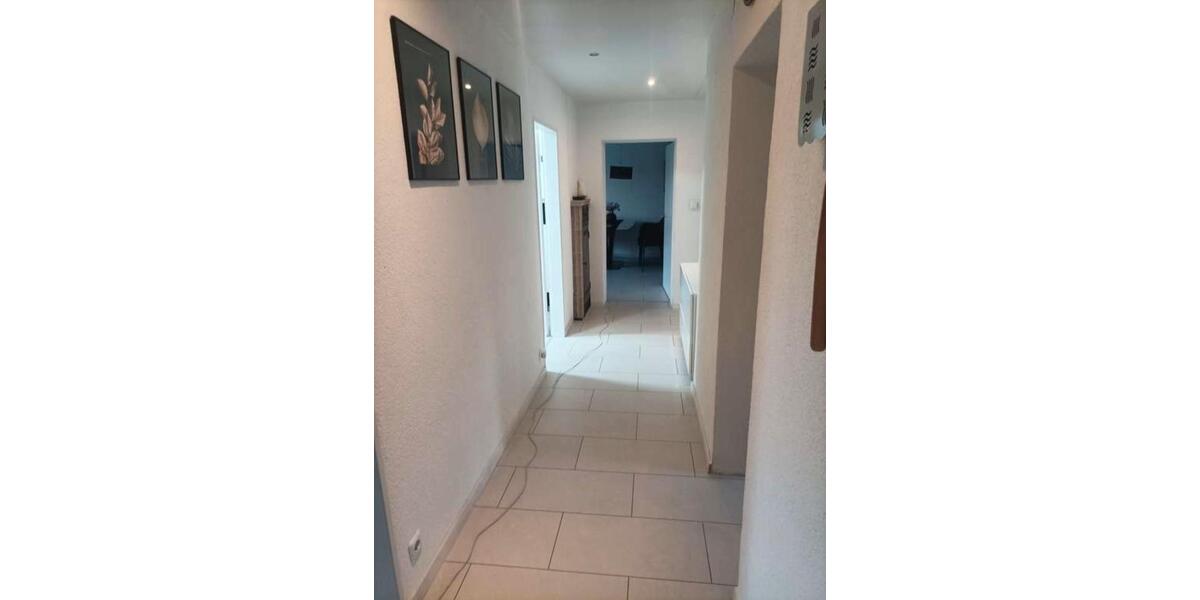 Etagenwohnung Böblingen Dagersheim - 4.5 Zimmer, 82 m&sup2;, 420.000&euro; | Angebot:26536586