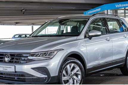 VW Tiguan 61.653 km 28.430 &euro; Stuttgart-Wangen 70188