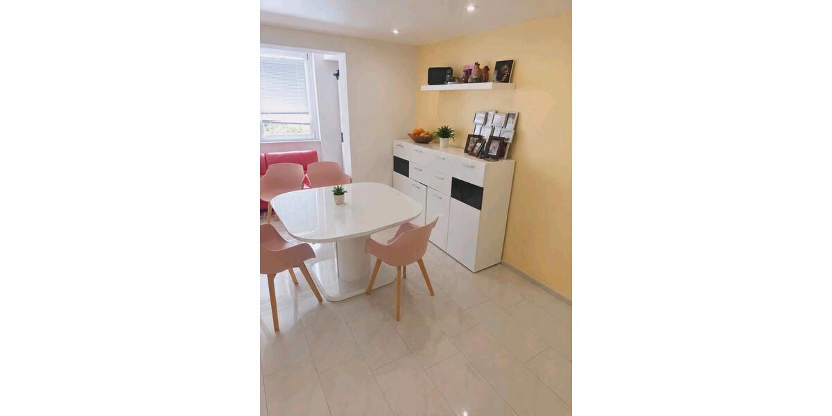 Etagenwohnung Reutlingen Orschel-Hagen - 4 Zimmer, 96 m&sup2;, 370.000&euro; | Angebot:26986035