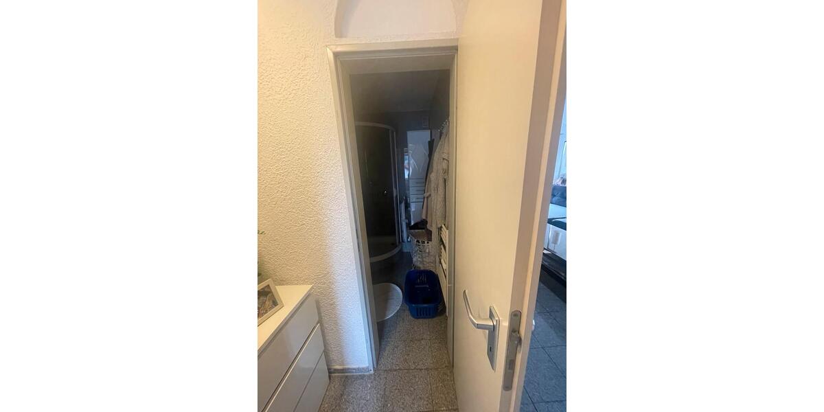 Dachgeschoßwohnung Stuttgart Stuttgart-Süd - 2 Zimmer, 63 m&sup2;, 975&euro; | Angebot:25098826