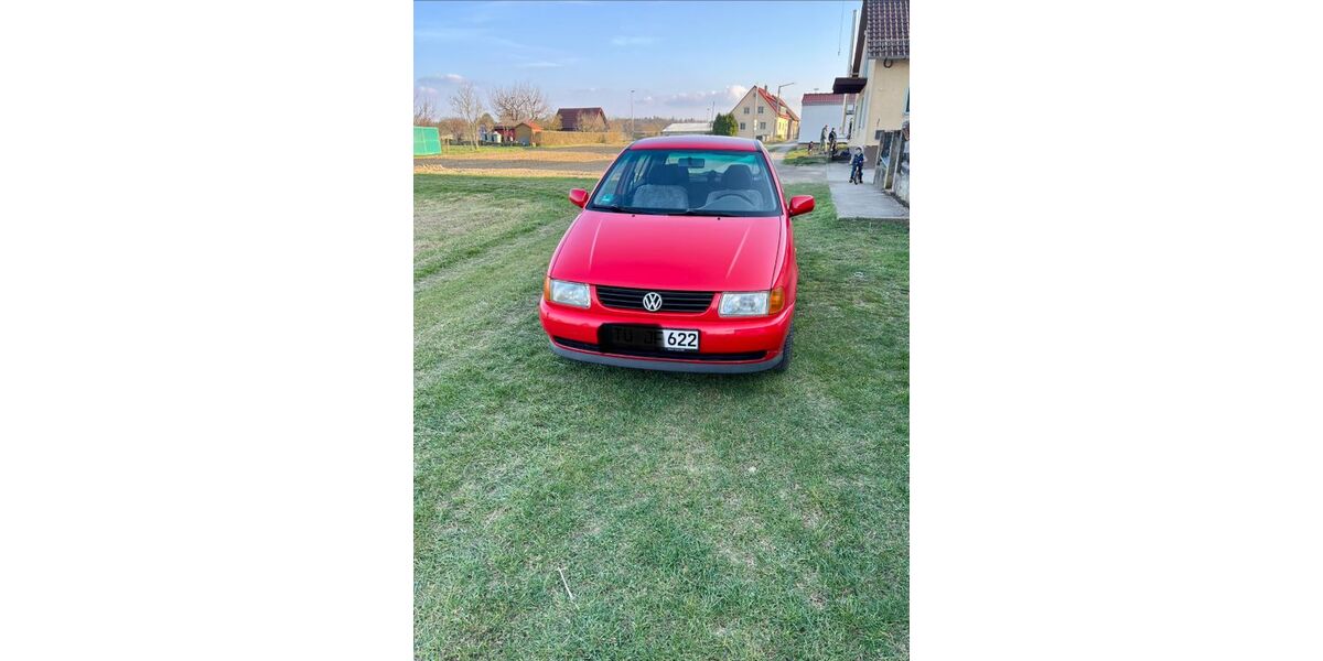 VW Polo 218.665 km 840 &euro; ROTTENBURG 72108