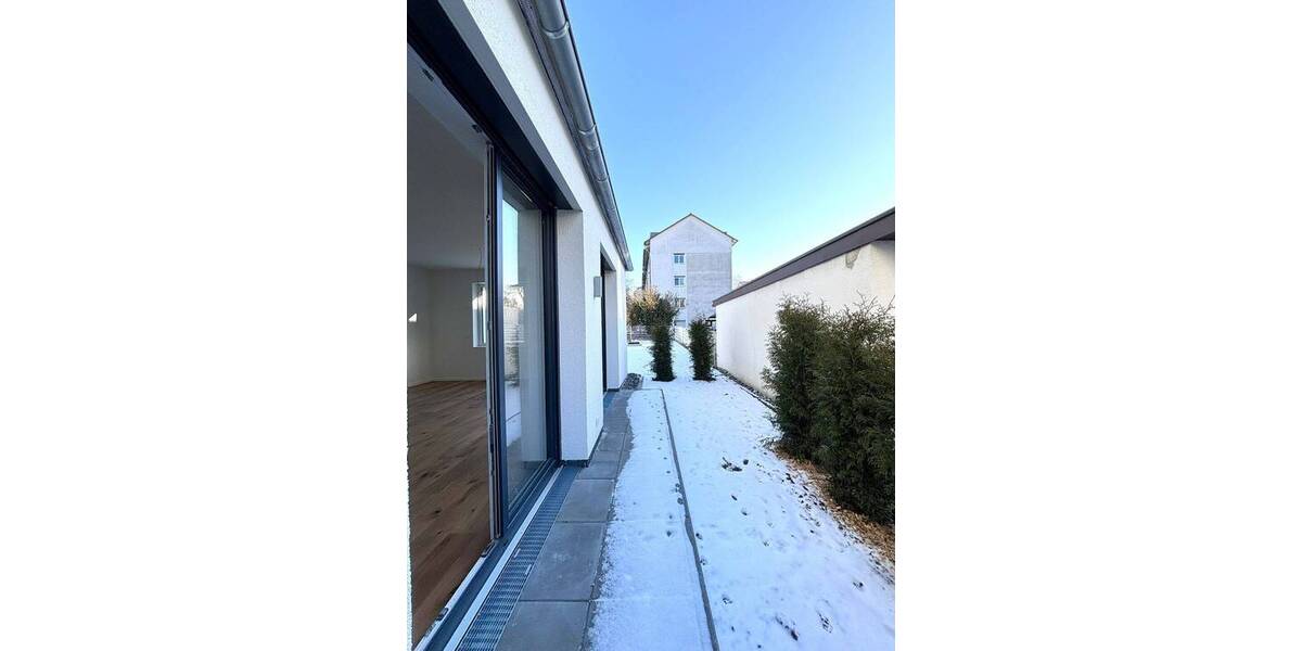 Etagenwohnung Sindelfingen Mitte - 2 Zimmer, 89 m&sup2;, 1.180&euro; | Angebot:26190952