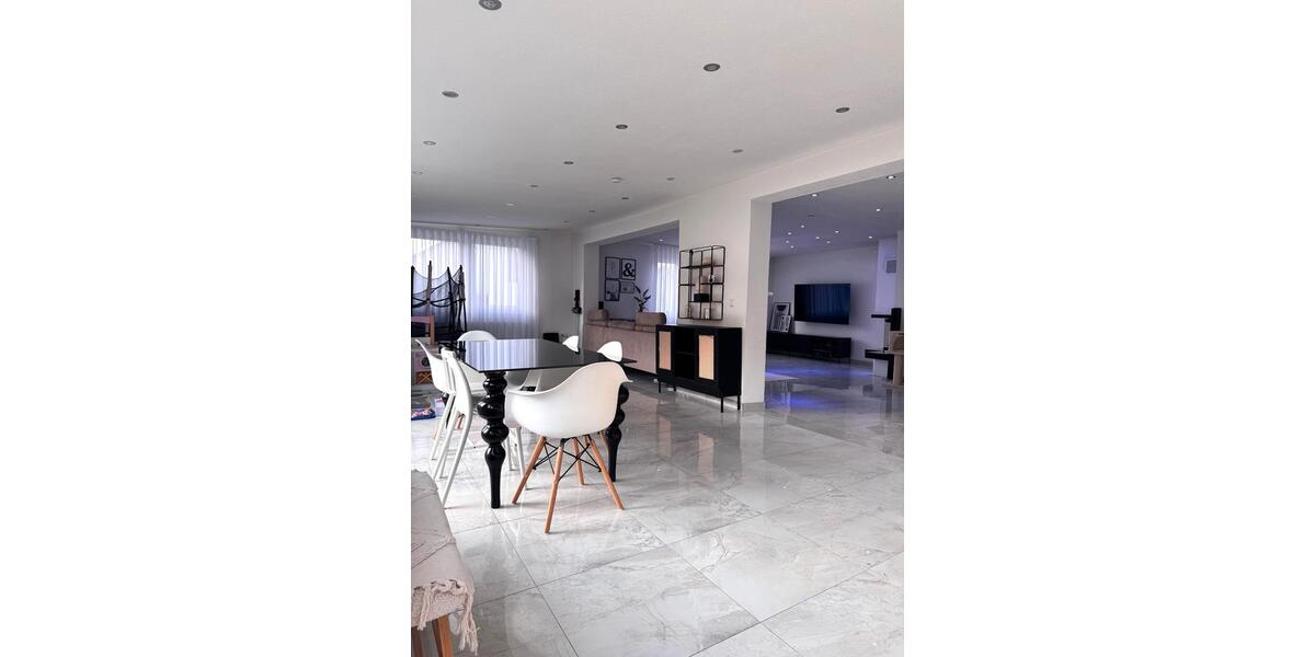 Einfamilienhaus Burladingen - 9 Zimmer, 282 m&sup2;, 648.000&euro; | Angebot:27244489