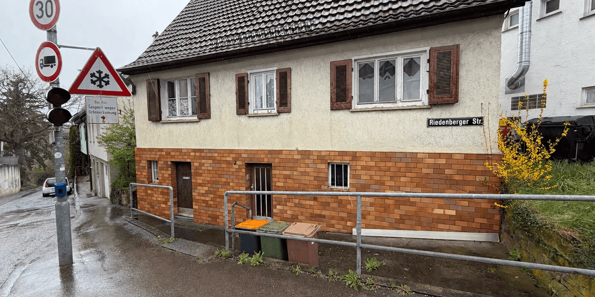 Einfamilienhaus Stuttgart Birkach - 6 Zimmer, 77 m&sup2;, 320.000&euro; | Angebot:25994538