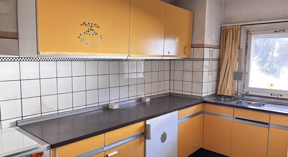 Einfamilienhaus Reutlingen Innenstadt - 6 Zimmer, 154 m&sup2;, 260.000&euro; | Angebot:25986179