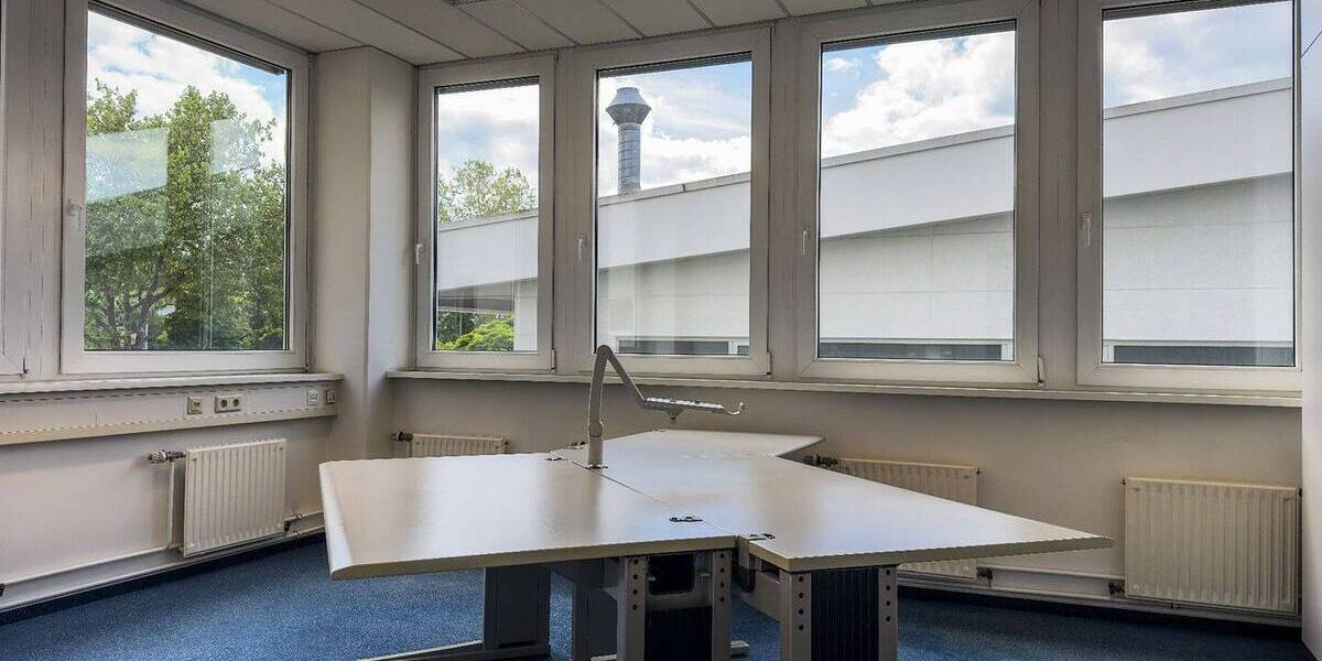 Gewerbeobjekt Böblingen Dagersheim - 2.150&euro; | Angebot:25774873