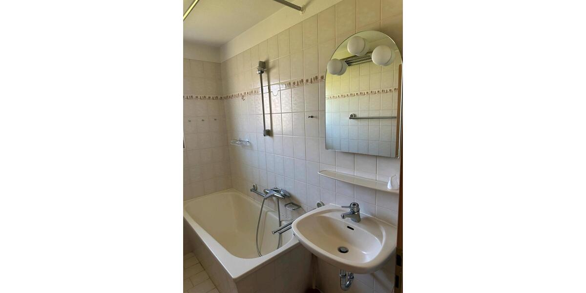 Mehrfamilienhaus, Wohnhaus Eningen unter Achalm - 7 Zimmer, 139 m&sup2;, 569.000&euro; | Angebot:27150819