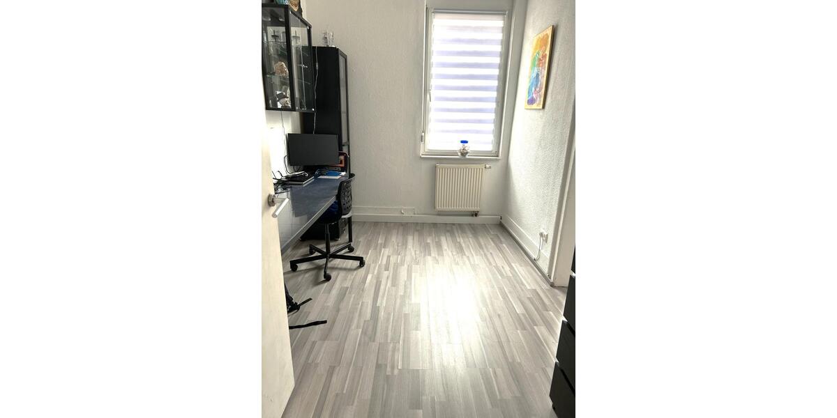Erdgeschoßwohnung Stuttgart Vaihingen - 4 Zimmer, 89 m&sup2;, 370.000&euro; | Angebot:27006238