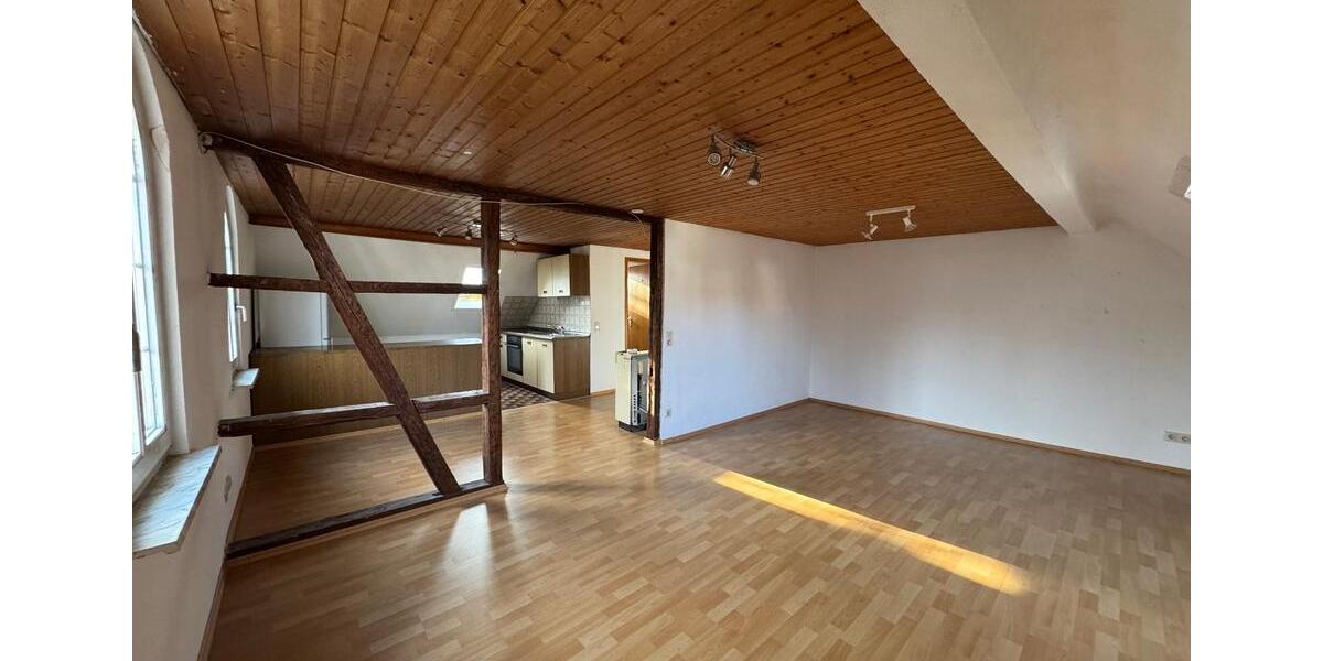 Dachgeschoßwohnung Beuren - 1.5 Zimmer, 42 m&sup2;, 530&euro; | Angebot:26695948