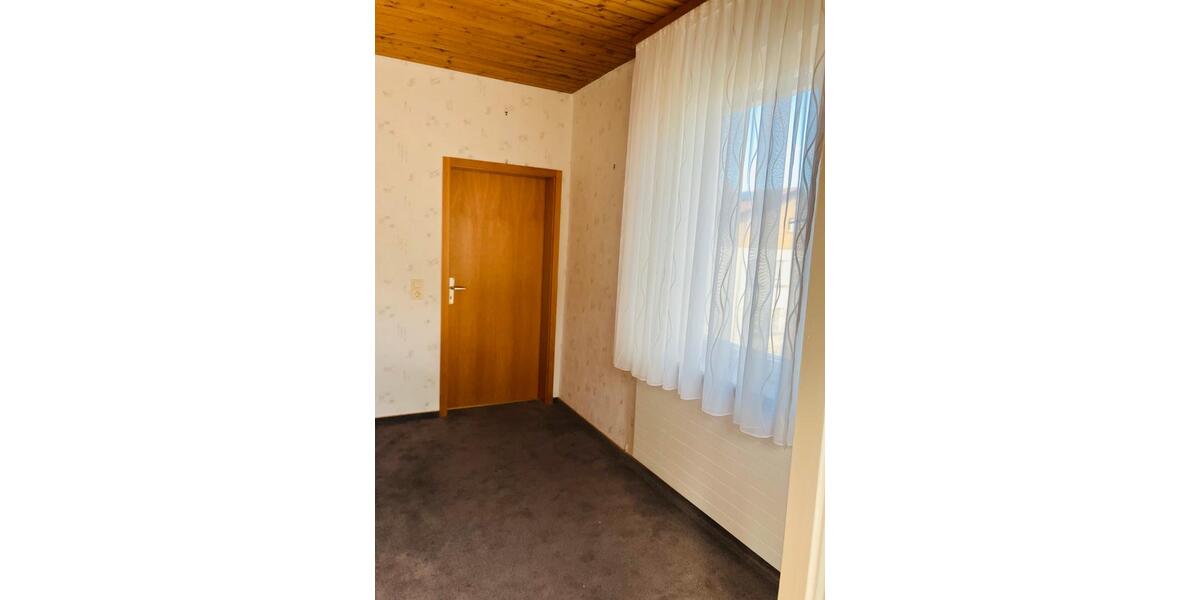 Mehrfamilienhaus, Wohnhaus Pfullingen - 11 Zimmer, 204 m&sup2;, 489.000&euro; | Angebot:25832494