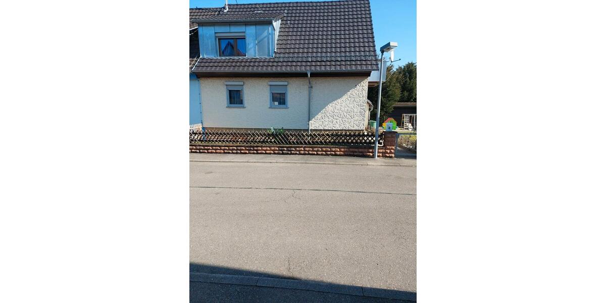 Doppelhaushälfte Herrenberg - 4 Zimmer, 86 m&sup2;, 450.000&euro; | Angebot:26548983
