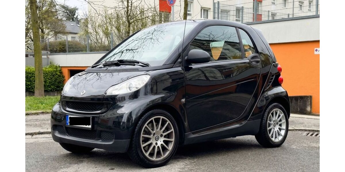 Smart ForTwo 90.500 km 5.299 &euro; Stuttgart 70376