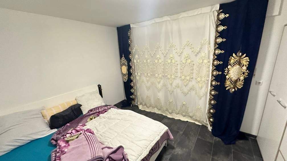 Mehrfamilienhaus, Wohnhaus Ostelsheim - 9 Zimmer, 210 m&sup2;, 649.000&euro; | Angebot:25737007