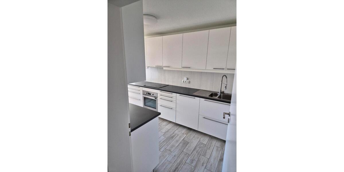 Etagenwohnung Stuttgart Birkach - 5 Zimmer, 137 m&sup2;, 1.900&euro; | Angebot:25965644