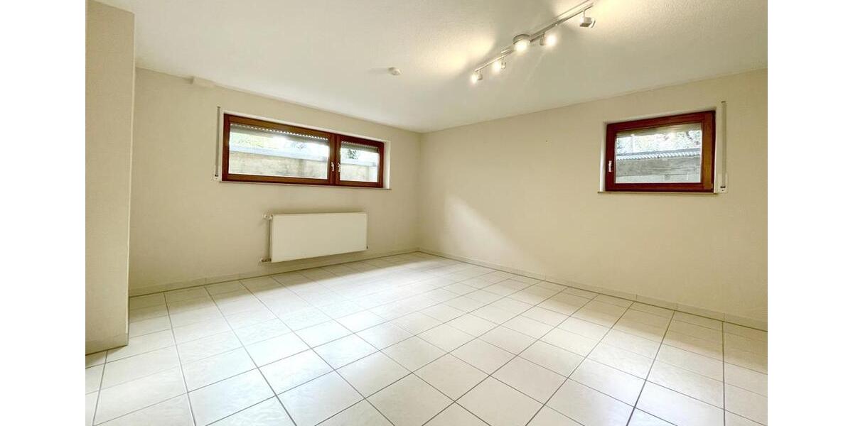 Erdgeschoßwohnung Metzingen - 4 Zimmer, 106 m&sup2;, 1.180&euro; | Angebot:26477082