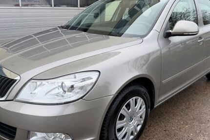 Skoda Octavia 79.000 km 6.500 &euro; Sindelfingen/Stuttgart 71069