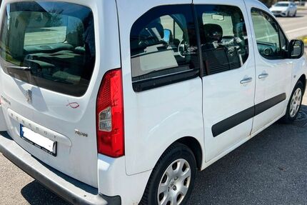 Peugeot Partner Tepee 270.000 km 1.150 &euro; Stuttgarter 70563