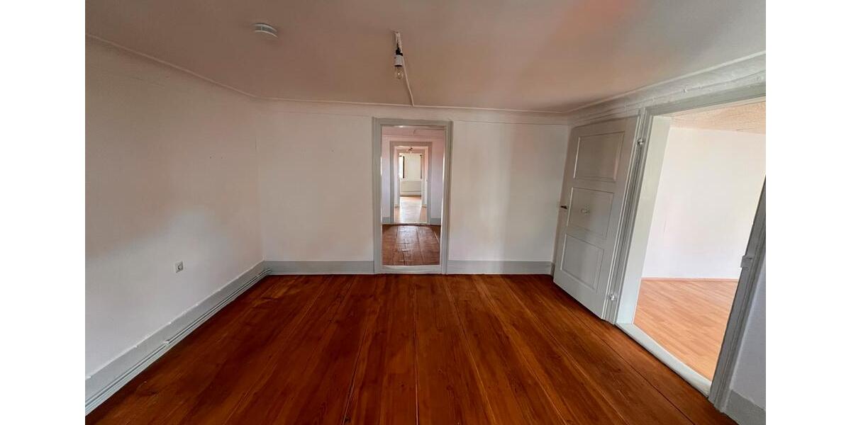 Etagenwohnung Hechingen - 5 Zimmer, 105 m&sup2;, 600&euro; | Angebot:26463438