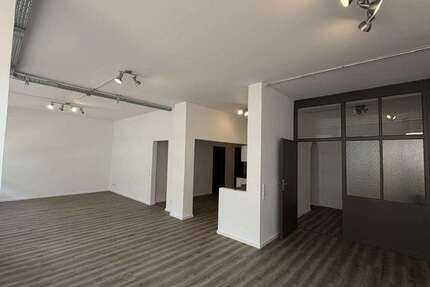 Wohnung Stuttgart Stuttgart-Ost - 3 Zimmer, 126 m&sup2;, 1.800&euro; | Angebot:26469845
