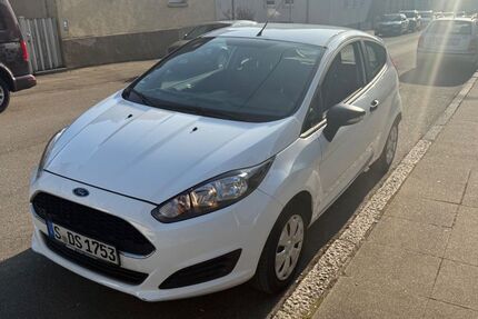 Ford Fiesta 157.900 km 3.000 &euro; Stuttgart 70435
