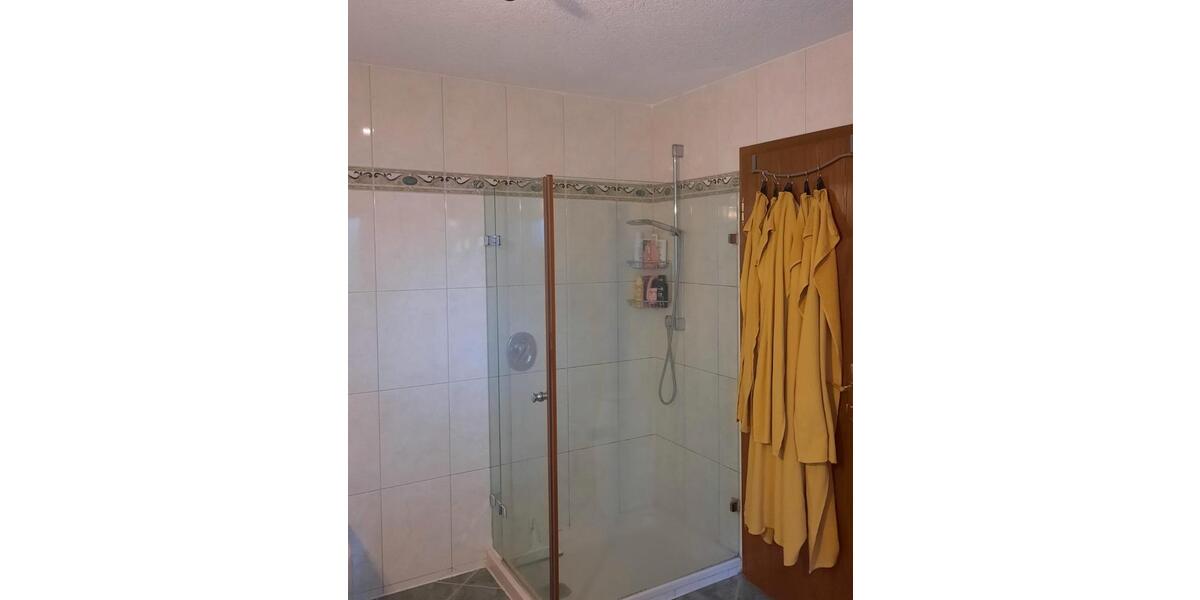 Etagenwohnung Wildberg - 3 Zimmer, 95 m&sup2;, 950&euro; | Angebot:26441772