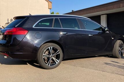 Opel Insignia 154.400 km 5.900 &euro; Stuttgart 70567