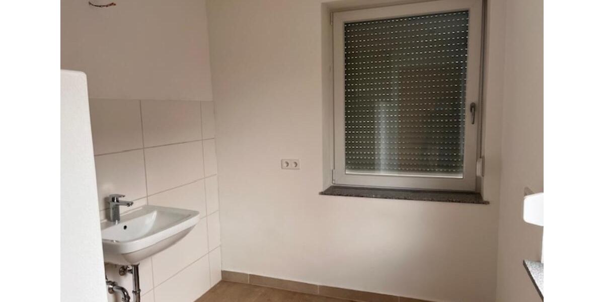 Erdgeschoßwohnung Metzingen - 4 Zimmer, 92 m&sup2;, 1.105&euro; | Angebot:25157268