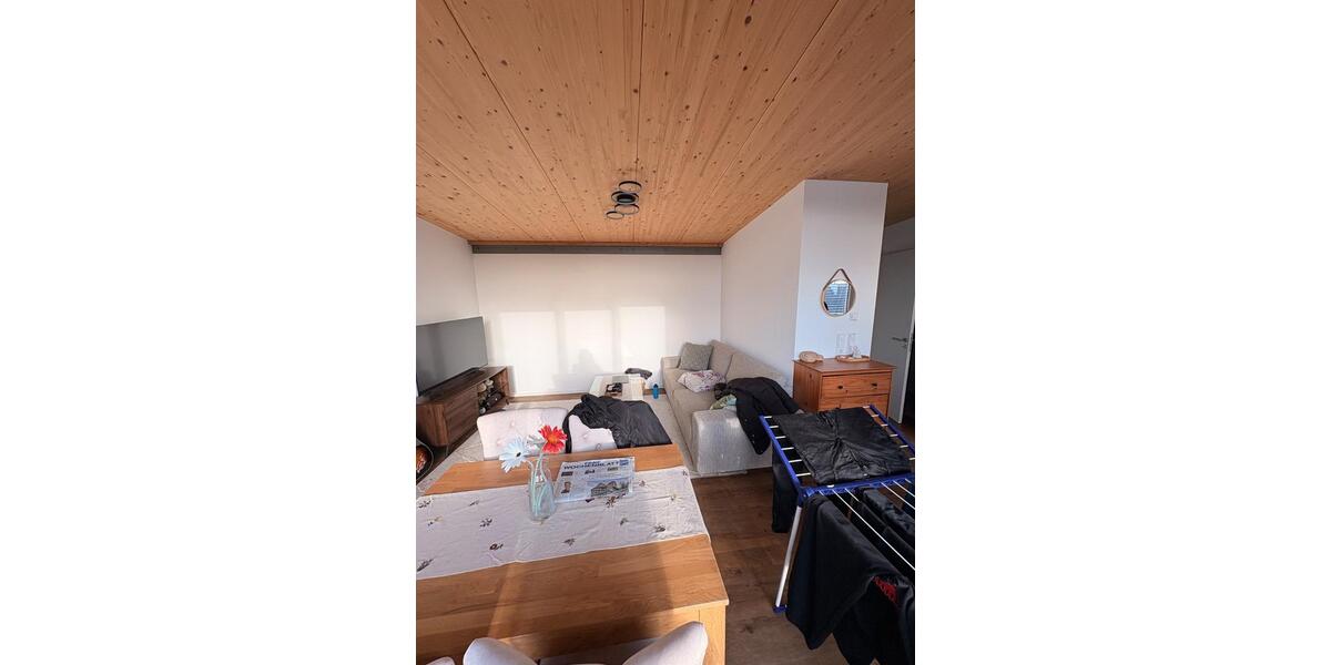 Dachgeschoßwohnung Leinfelden-Echterdingen Echterdingen - 2.5 Zimmer, 70 m&sup2;, 1.280&euro; | Angebot:25982347