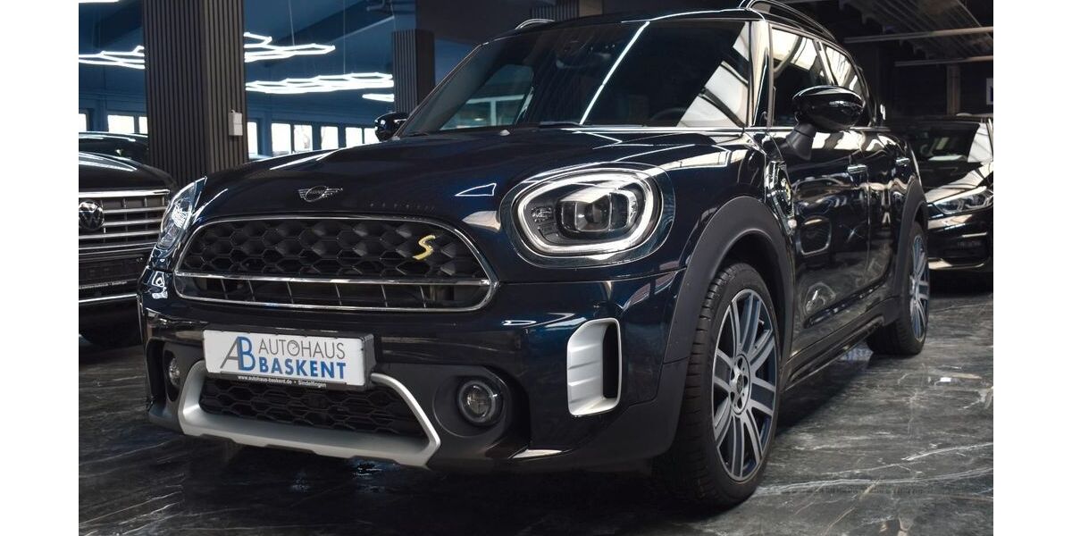 Mini Countryman SE (Cooper) 16.900 km 27.980 &euro; Sindelfingen-Darmsheim 71069