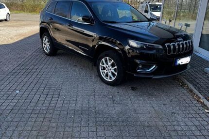 Jeep Cherokee 166.000 km 14.700 &euro; Reutlingen 72770