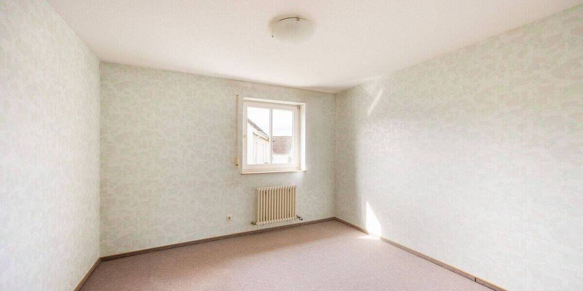 Reihenmittelhaus Reutlingen Rommelsbach - 5 Zimmer, 120 m&sup2;, 399.000&euro; | Angebot:25928960