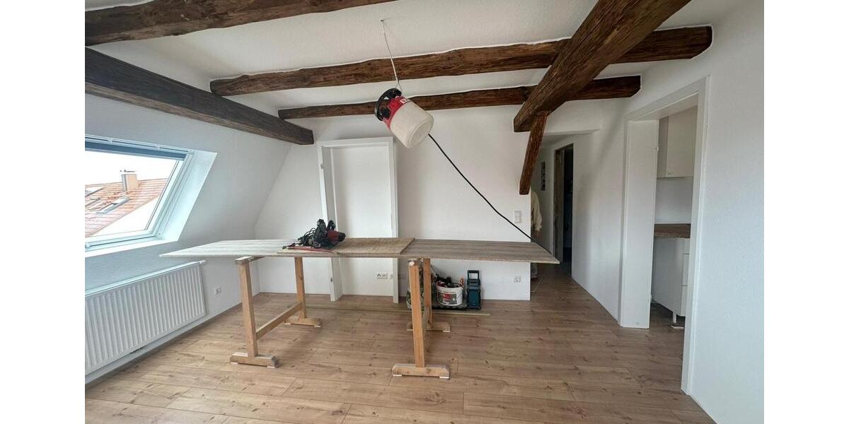 Dachgeschoßwohnung Jettingen - 3 Zimmer, 82 m&sup2;, 1.050&euro; | Angebot:25576415