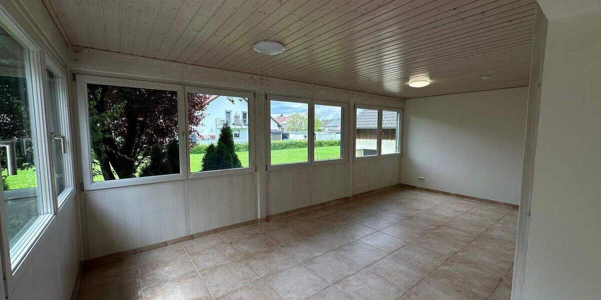 Mehrfamilienhaus, Wohnhaus Althengstett - 5 Zimmer, 199 m&sup2;, 2.500&euro; | Angebot:25821147