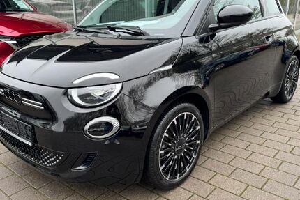 Fiat 500e 7.286 km 18.960 &euro; Böblingen 71034