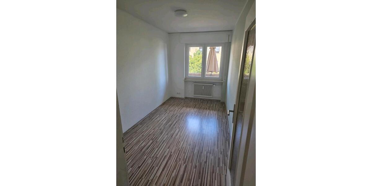 Erdgeschoßwohnung Böblingen - 4.5 Zimmer, 85 m&sup2;, 290.000&euro; | Angebot:27265022