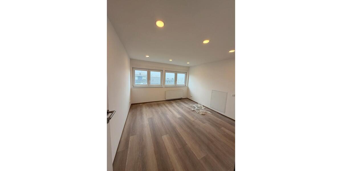 Dachgeschoßwohnung Sindelfingen - 2 Zimmer, 50 m&sup2;, 1.100&euro; | Angebot:25150543